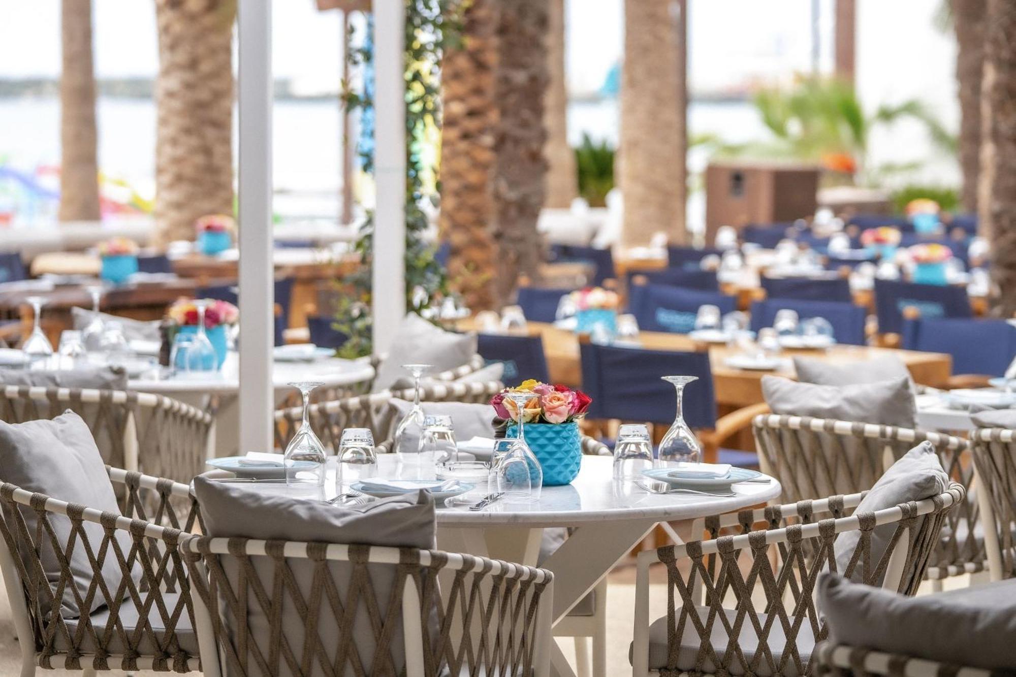 パークレーン ア ラグジュアリー コレクション リゾート アンド スパ リマソール エクステリア 写真 The restaurant