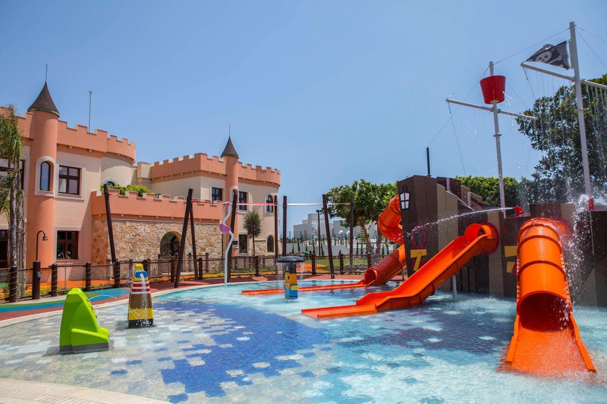 パークレーン ア ラグジュアリー コレクション リゾート アンド スパ リマソール エクステリア 写真 The water park