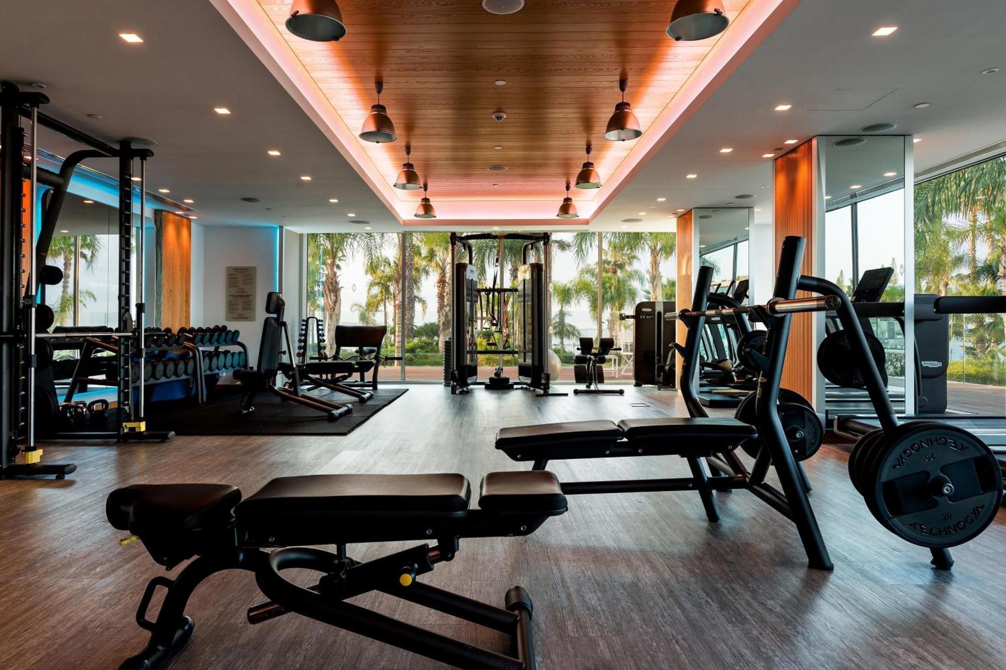 パークレーン ア ラグジュアリー コレクション リゾート アンド スパ リマソール エクステリア 写真 The gym at the hotel