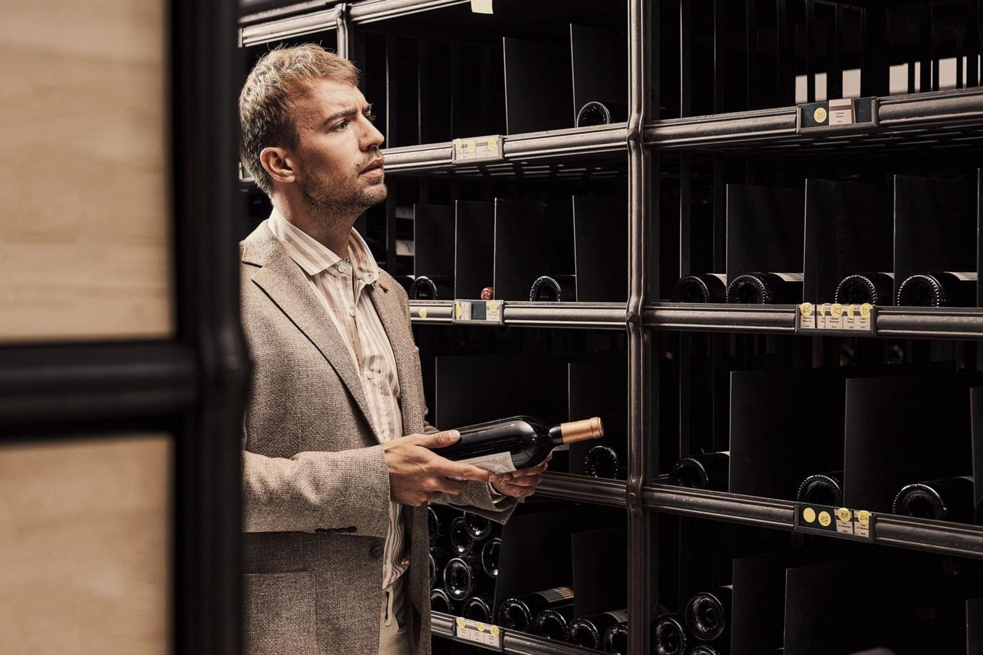 パークレーン ア ラグジュアリー コレクション リゾート アンド スパ リマソール エクステリア 写真 Wine sommelier