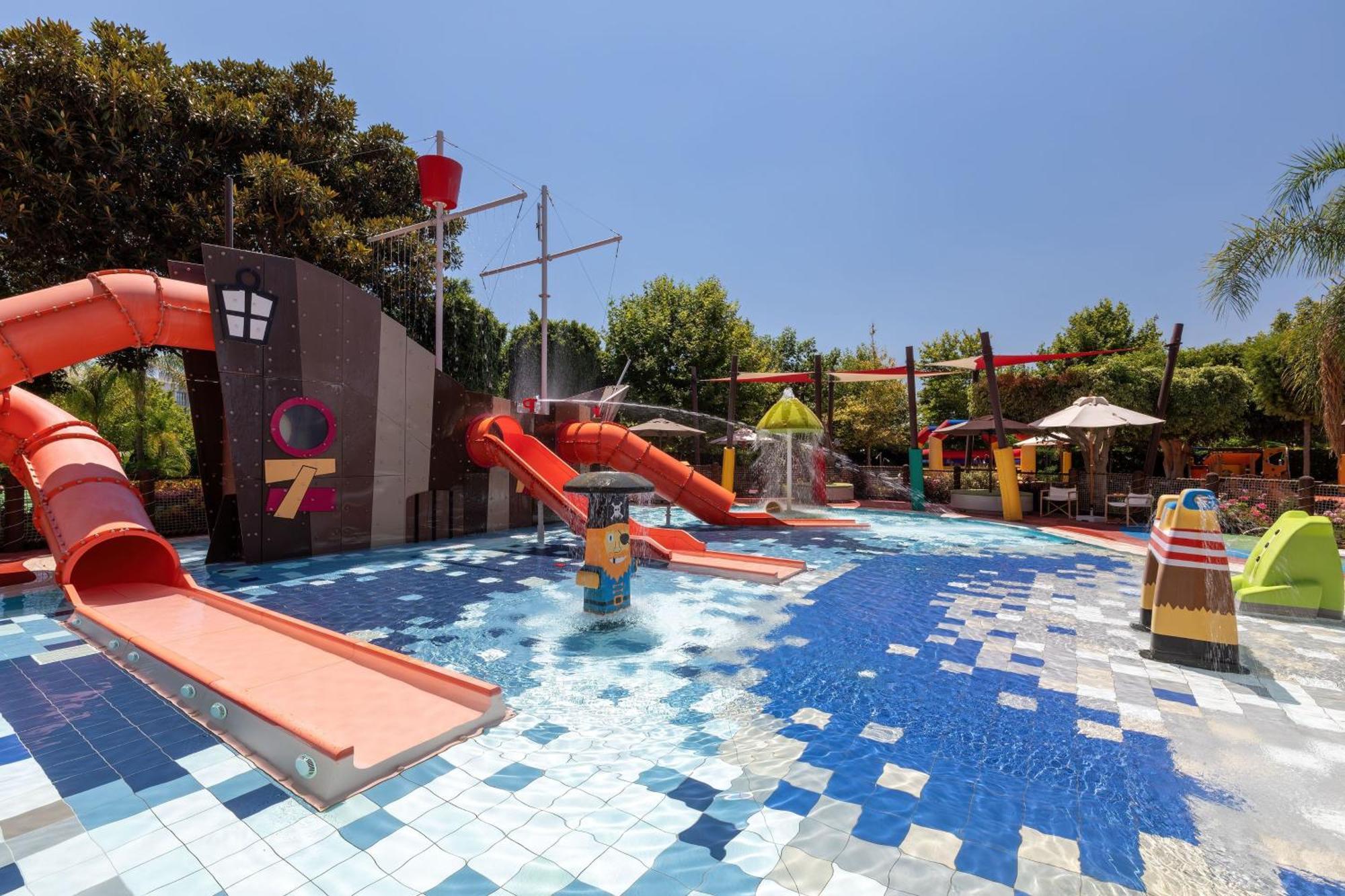 パークレーン ア ラグジュアリー コレクション リゾート アンド スパ リマソール エクステリア 写真 Splash Island