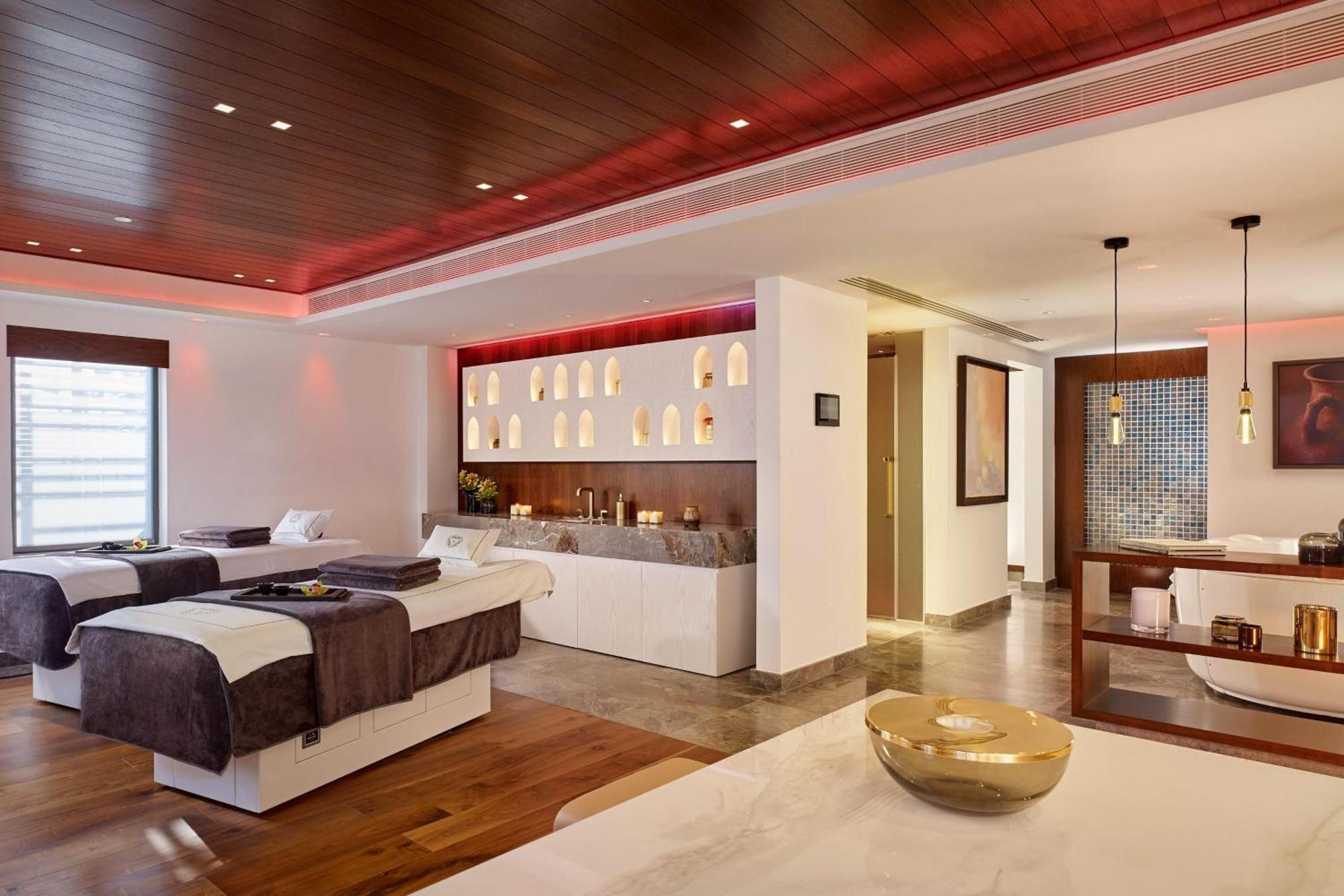 パークレーン ア ラグジュアリー コレクション リゾート アンド スパ リマソール エクステリア 写真 Spa at The Oberoi, Mumbai