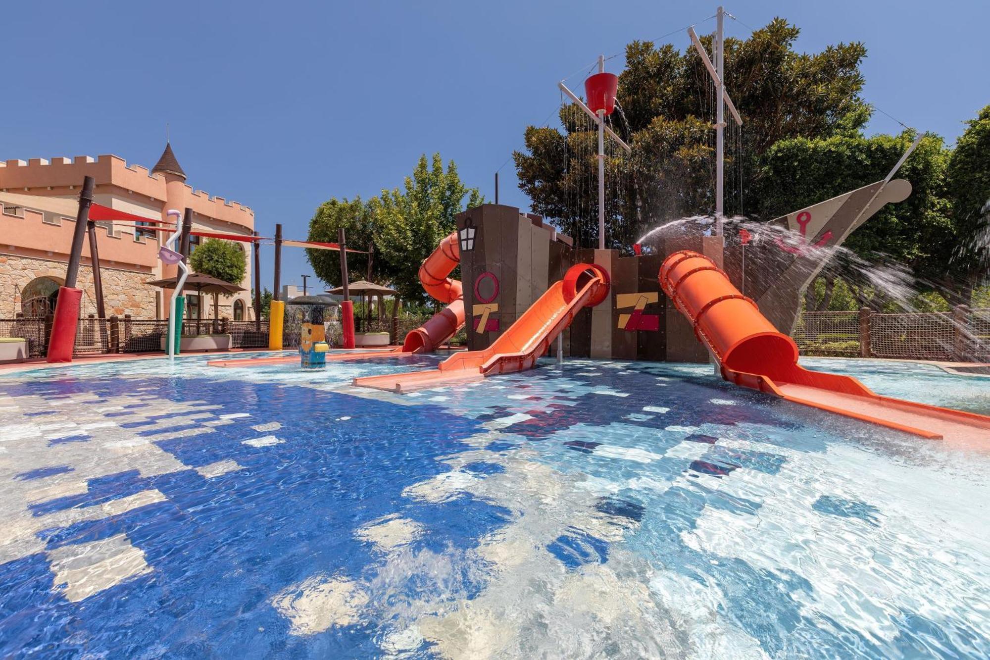 パークレーン ア ラグジュアリー コレクション リゾート アンド スパ リマソール エクステリア 写真 The water park